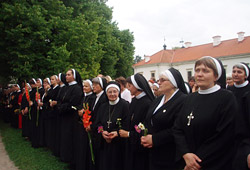 Šv. Kazimiero seserys Žolinės atlaiduose. Pažaislis. 2008 m.